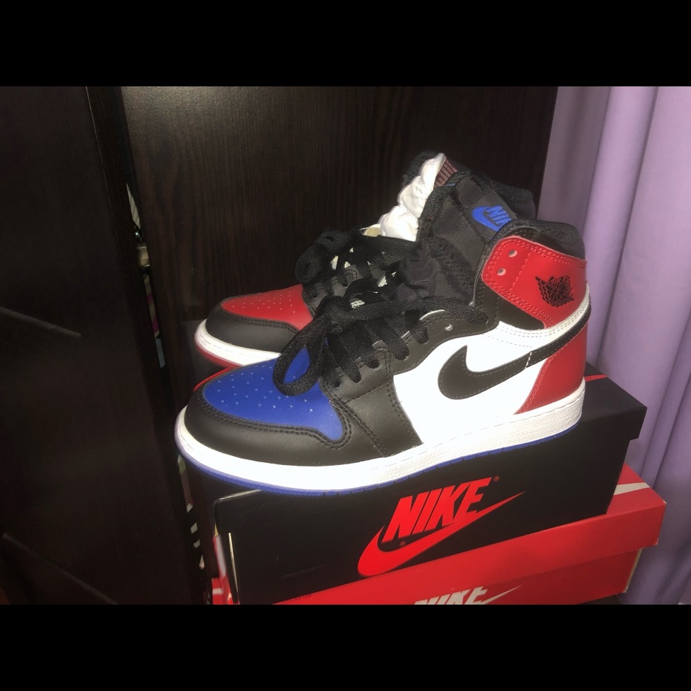 Air Jordan Retro 1 “top 3”